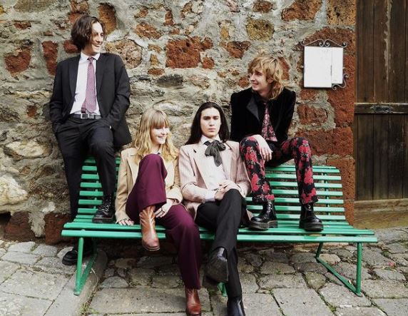 Zitti e buoni, Maneskin: la canzone vincitrice di Sanremo 2021 sulla grinta di imporsi e la diversità come valore aggiunto