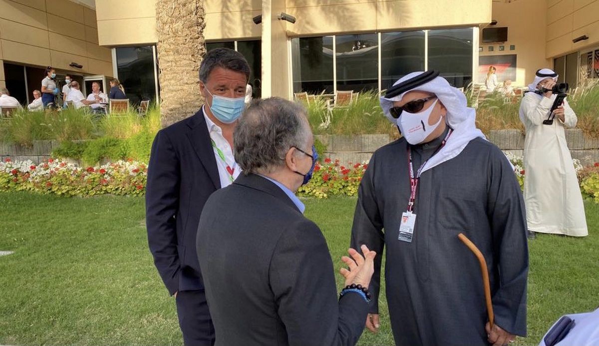 Renzi in Bahrain per il GP di Formula 1: nuova polemica