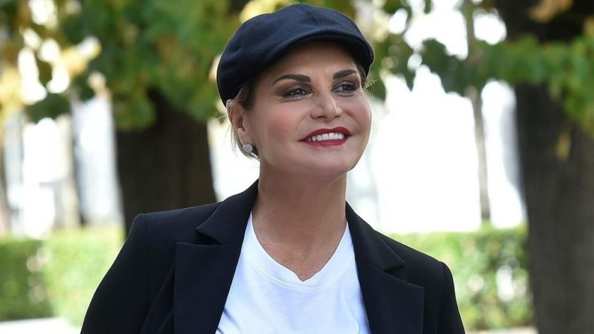 Pasticci in famiglia con Simona Ventura nella domenica mezzogiorno di Rai2