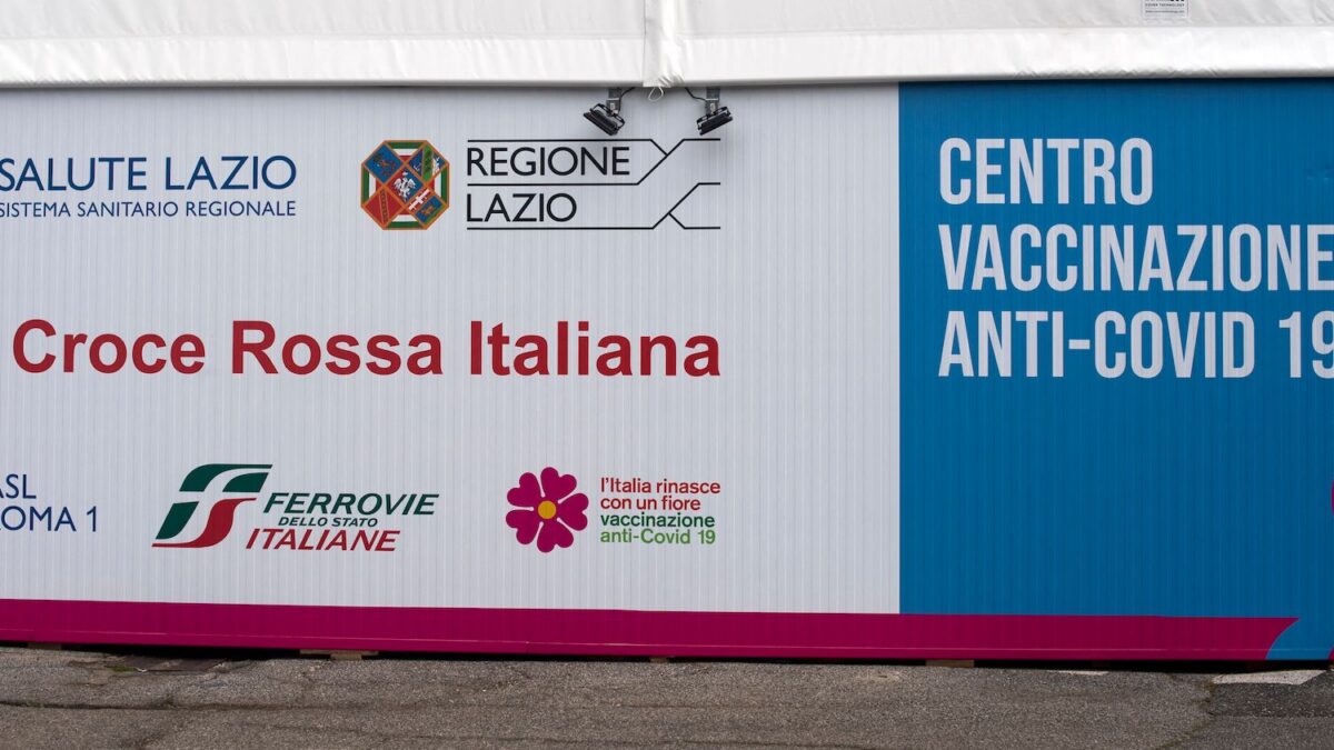 Figliuolo fissa la regola anti-spreco per i vaccini, ma resta sul vago