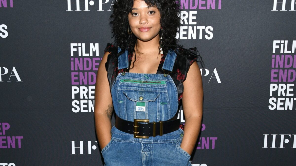 The Flash: Kiersey Clemons riprenderà il ruolo di Iris West dal film “Justice League”