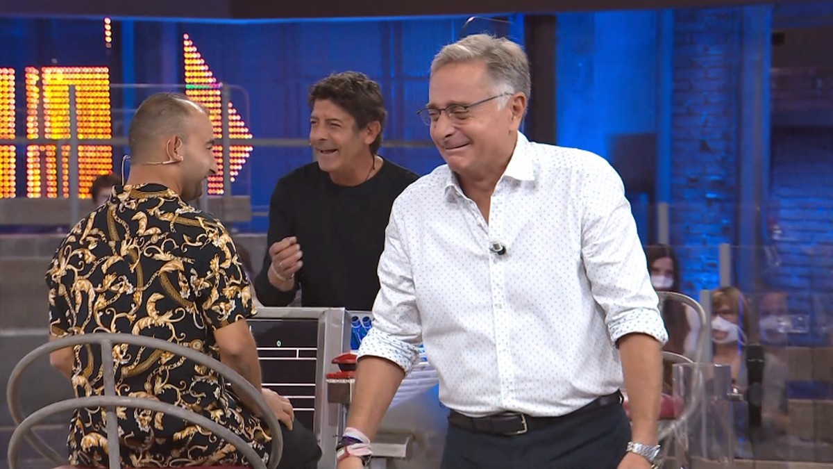 Avanti un altro e il concorrente “ric*hione per hobby” (VIDEO)