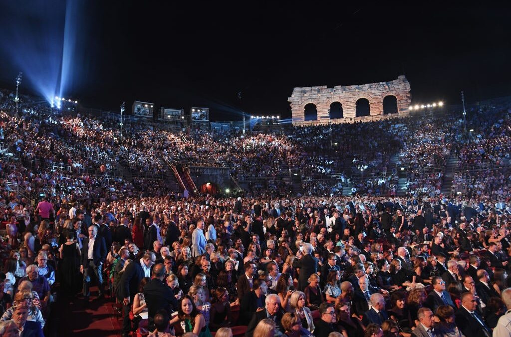 Concerti estate 2021, l’Arena di Verona si riaccende con la musica di Emma, Francesco Gabbani e Benji & Fede