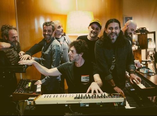 Considerando, Max Gazzè: testo e audio della canzone