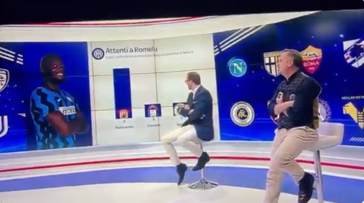 “Lukaku abbronzato” (VIDEO). Gaffe di Stefano De Grandis su Sky. Poi si scusa: “Termine stupido e inaccettabile”