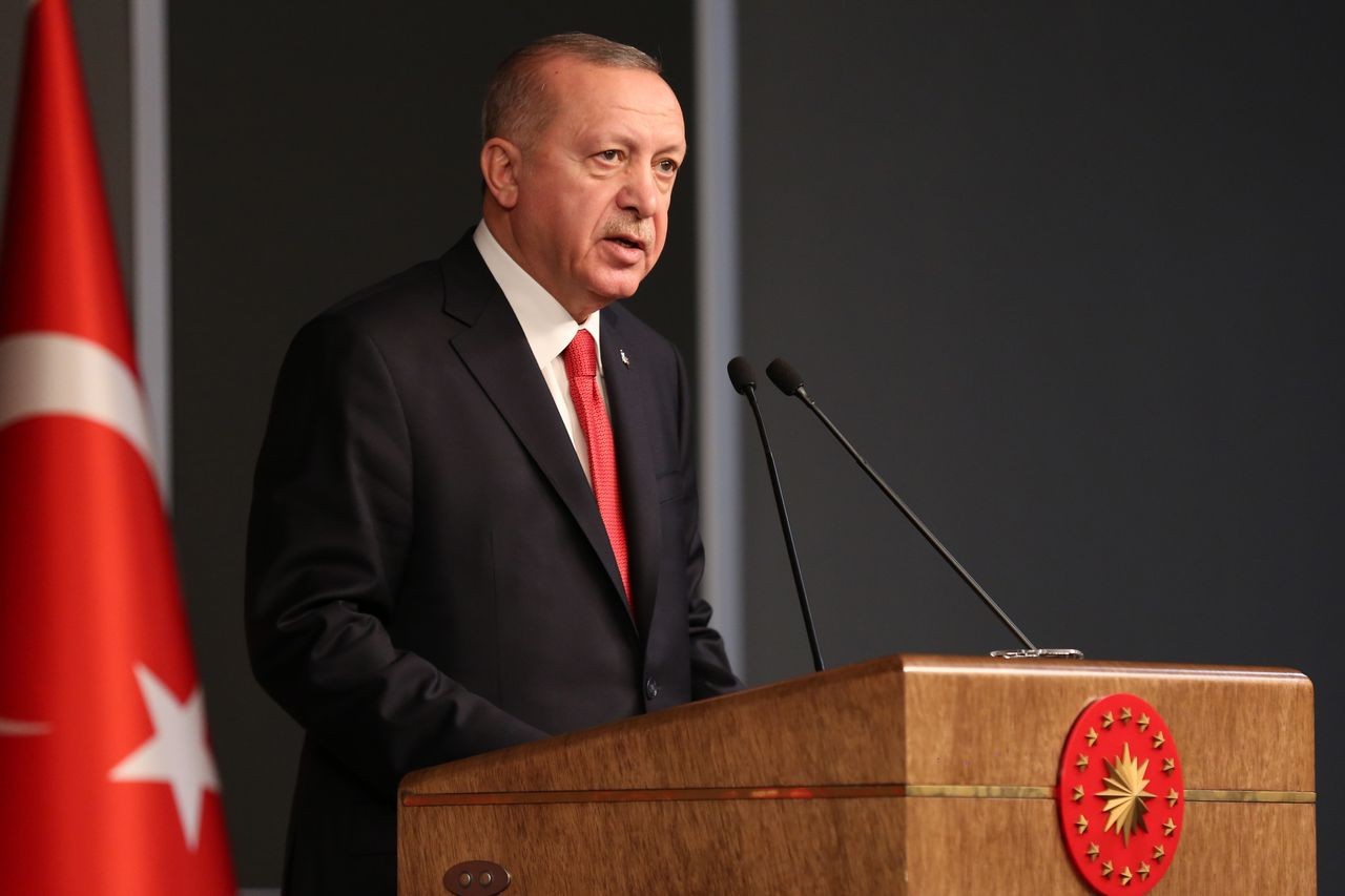 Erdogan: la replica a Draghi con gli “interessi”