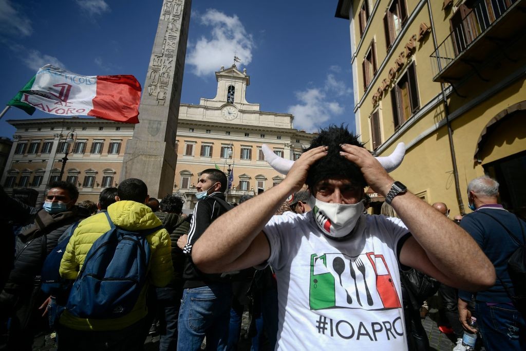 Montecitorio: protesta dei ristoratori contro le chiusure