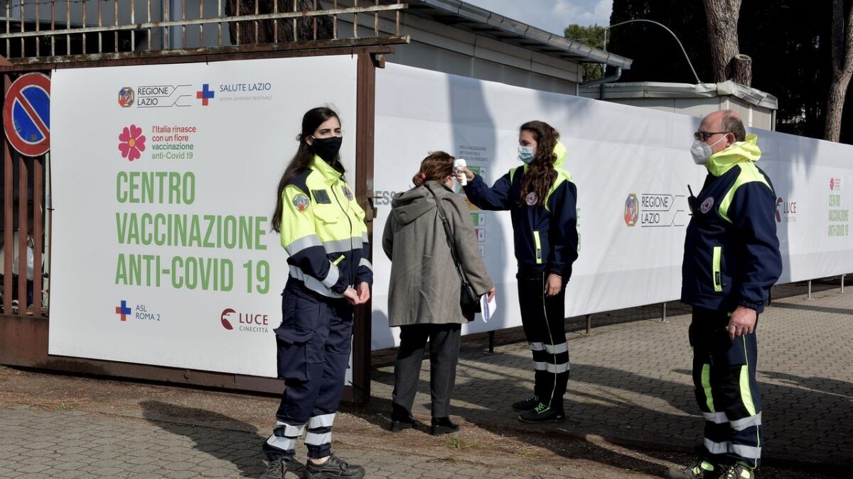Coronavirus, i dati del 26 aprile. 8.444 nuovi casi e 301 vittime