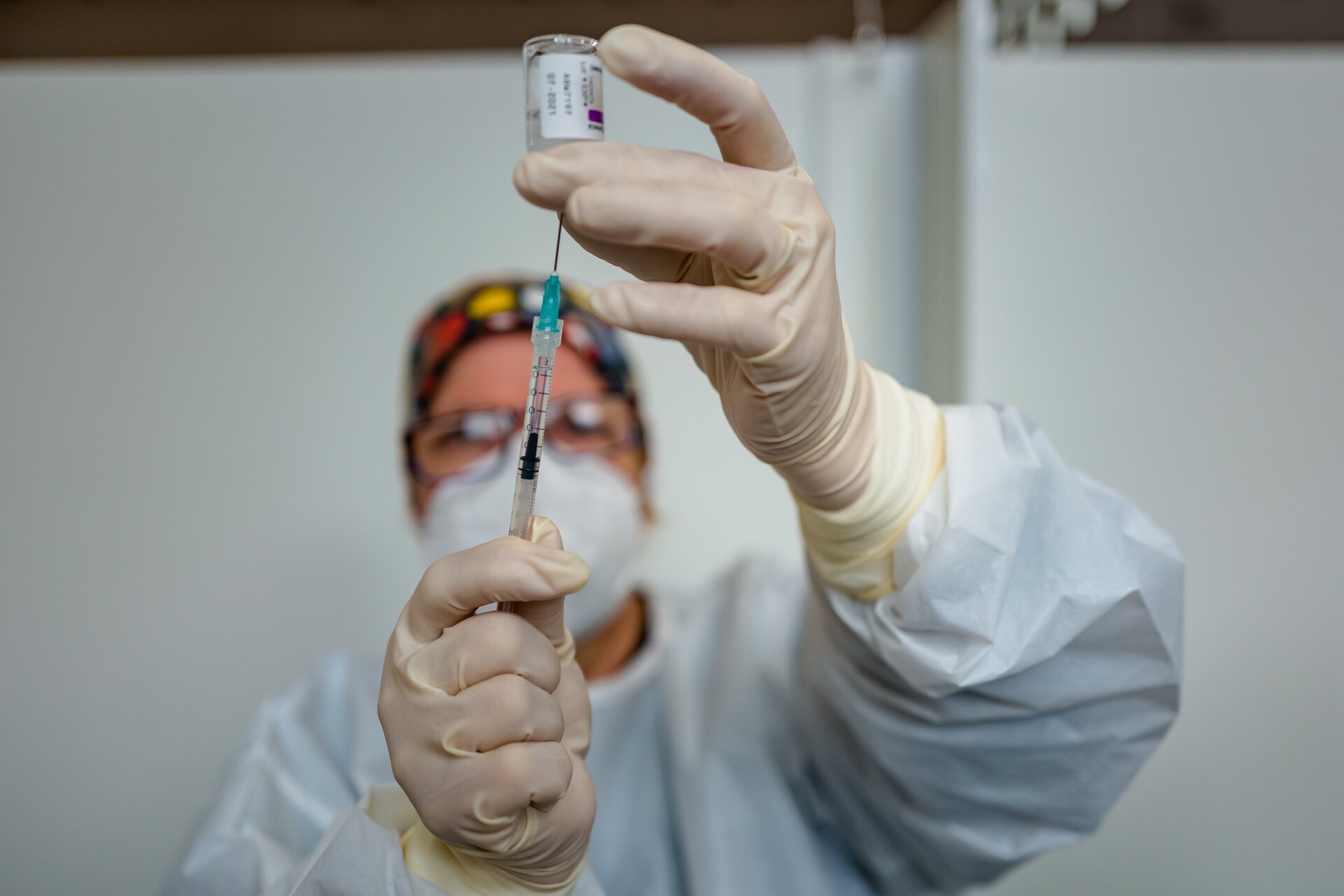 Report ISS: dopo oltre 4 mesi di vaccinazioni il rischio di decesso per Covid cala del 95%