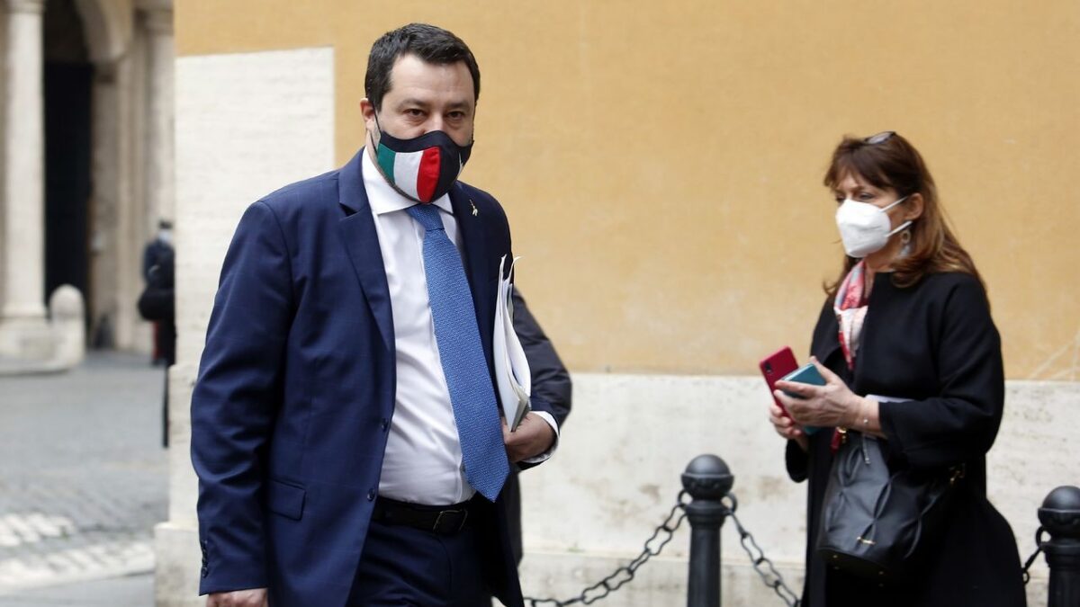 Salvini: isolato nel governo si rifugia nel populismo europeo