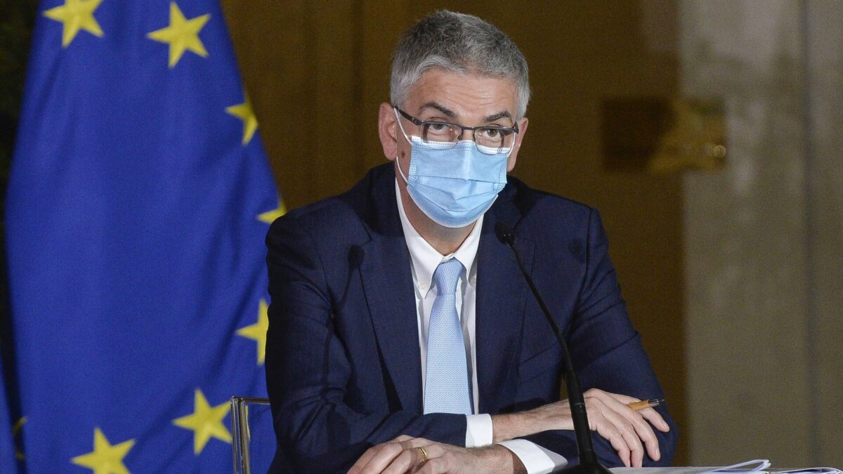 Lenta decrescita, variante inglese all’86%. La conferenza dell’ISS