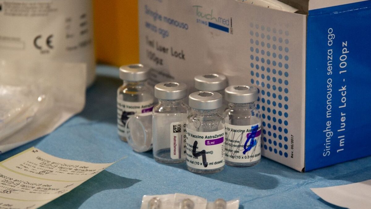 Coronavirus: +21.932 positivi e 481 decessi