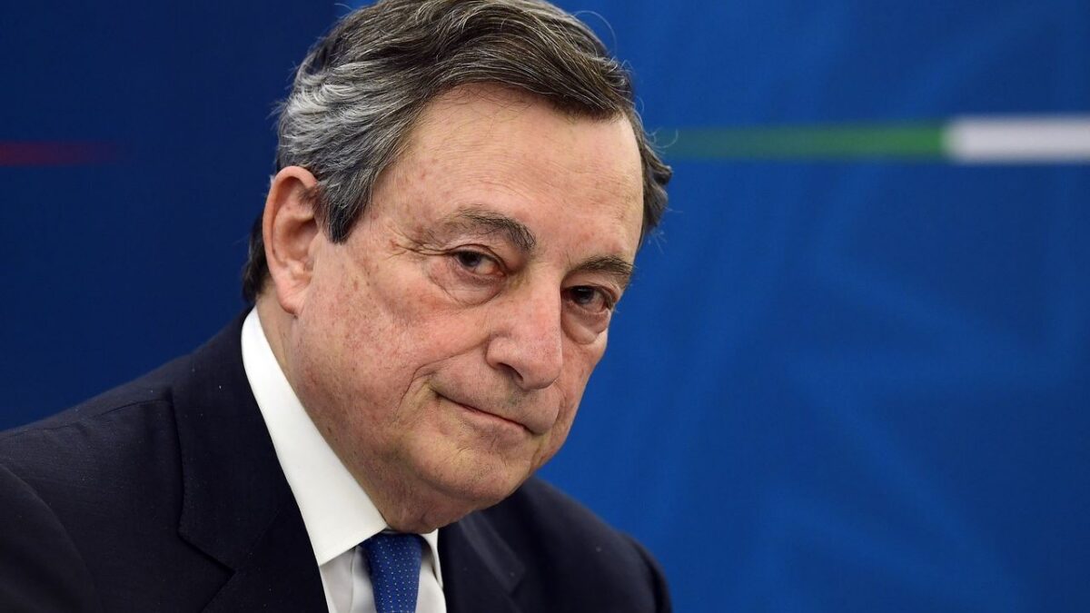 Il potere logora Draghi: in due mesi persi il 5,6% dei consensi