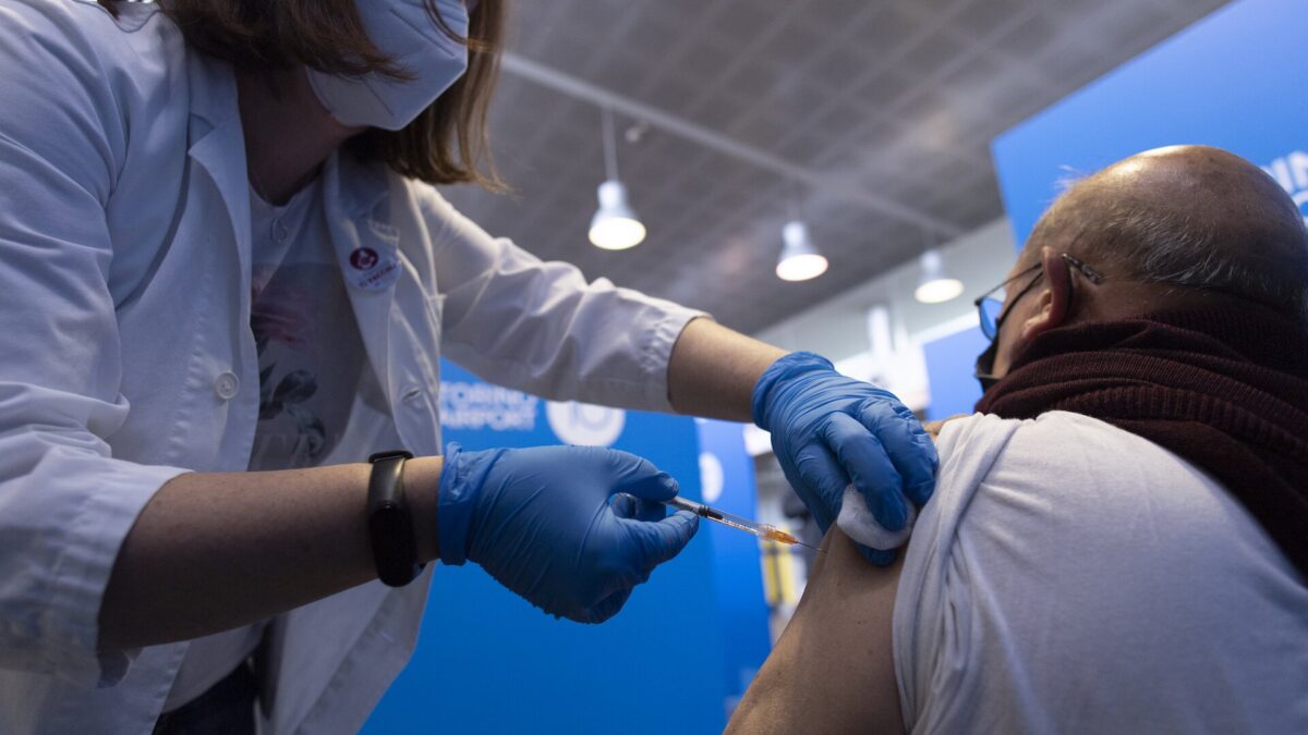 Coronavirus, i dati del 20 aprile. 12.074 casi e 390 decessi