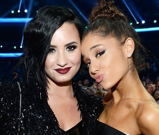 Met him last night, ascolta il duetto tra Demi Lovato e Ariana Grande (testo e traduzione)