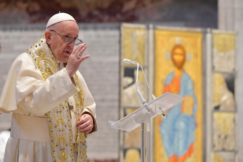 Papa Francesco invita a superare i ritardi nei vaccini