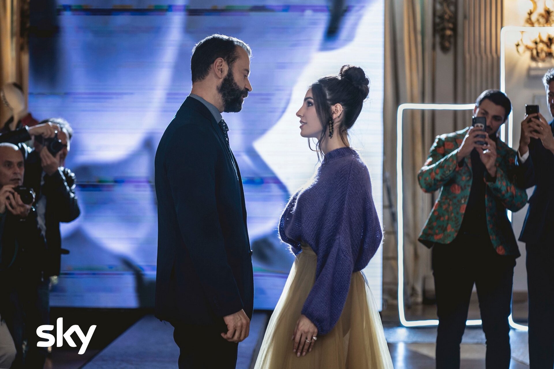 Genitori vs Influencer: foto e locandine del film con Fabio Volo su Sky Cinema