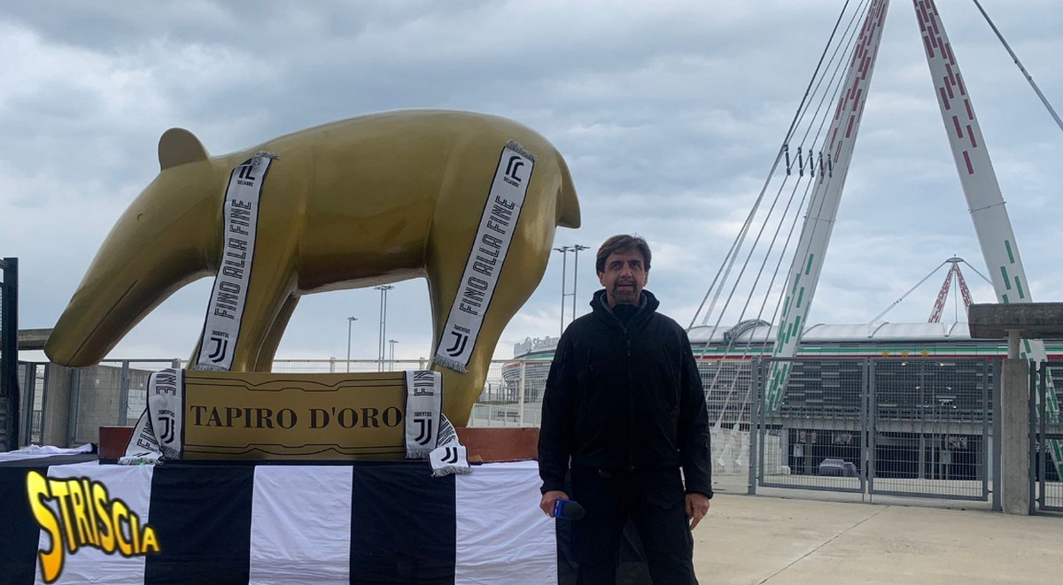Striscia la Notizia: Tapiro d’Oro gigante alla Juventus per il flop della Super League