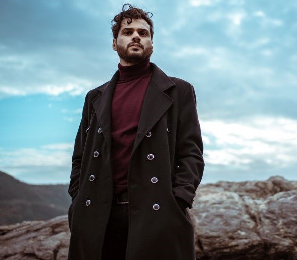 Barreca, Dall’altra parte del giorno è l’album d’esordio: “Ho trasformato le mie fragilità in punti di forza” (intervista video)