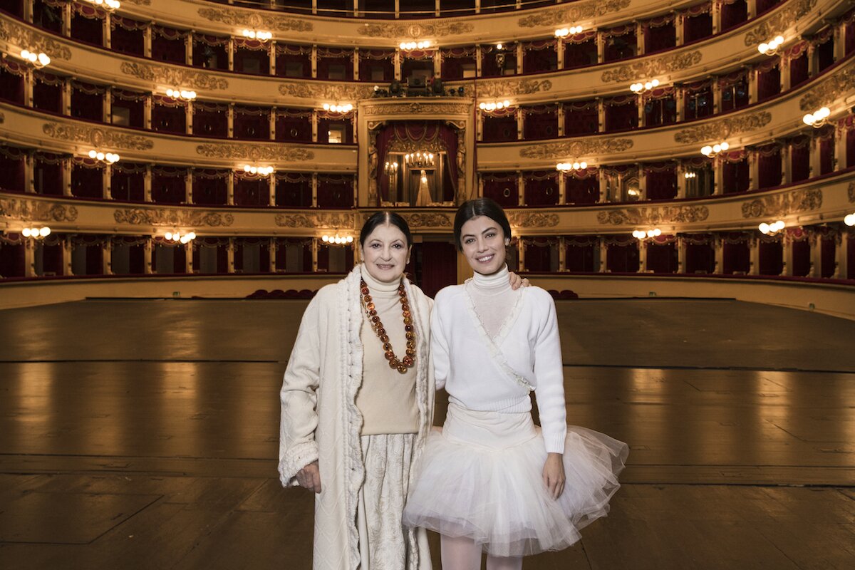 Carla Fracci, il film-tv a lei dedicato prossimamente su Raiuno. Il ricordo di Rai Fiction, produttori e di Alessandra Mastronardi