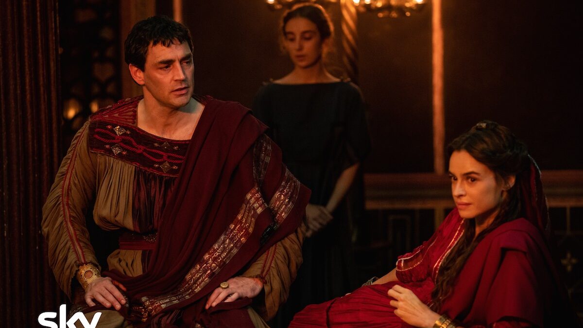 Domina, la trama degli otto episodi da oggi disponibili su Sky e Now