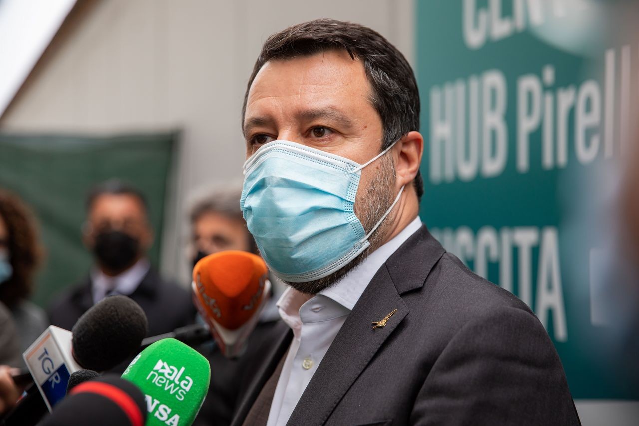 Scontro Fedez-Rai: come si schierano i politici