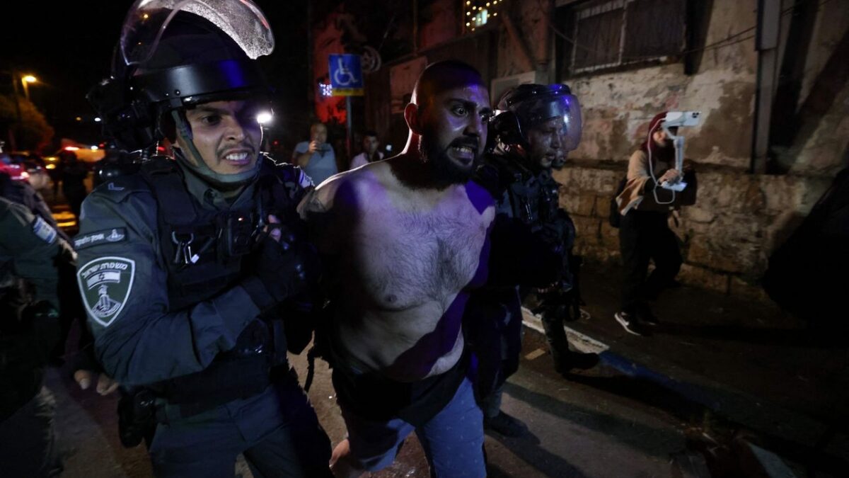 Gerusalemme, violenti scontri: cosa sta succedendo?