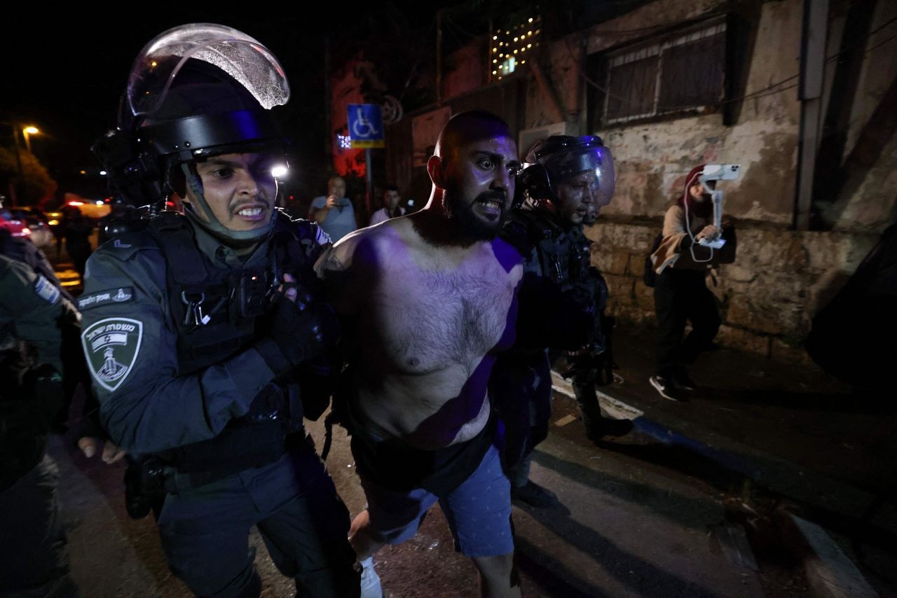Gerusalemme, violenti scontri: cosa sta succedendo?