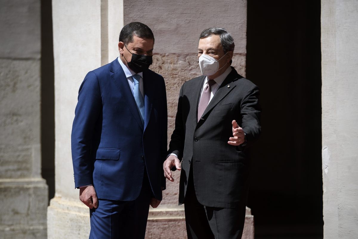 Draghi incontra il premier libico e fa un appello all’UE