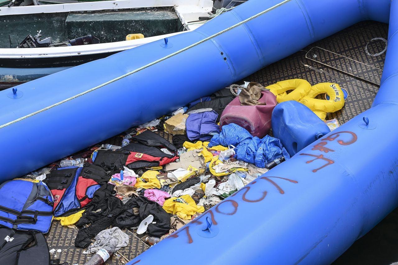 Migranti: a Lampedusa sbarcati in 1.000, Salvini mette in imbarazzo Draghi