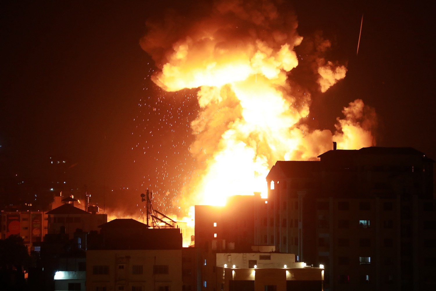 Un’altra notte di guerra tra Israele e Hamas