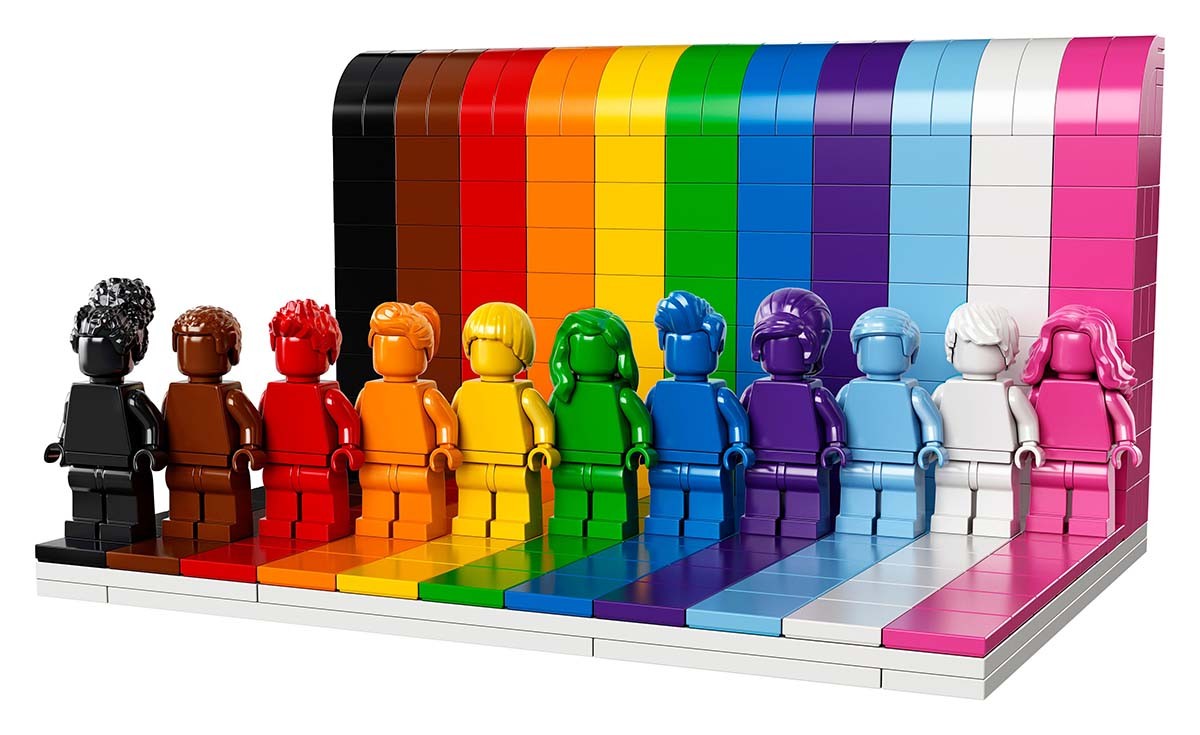 Ognuno è Meraviglioso: LEGO dedica un set alla comunità LGBTQ+