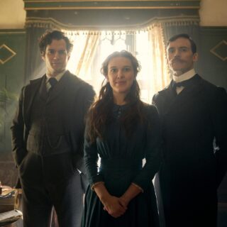 Millie Bobby Brown e Henry Cavill in Enola Holmes 2, è ufficiale