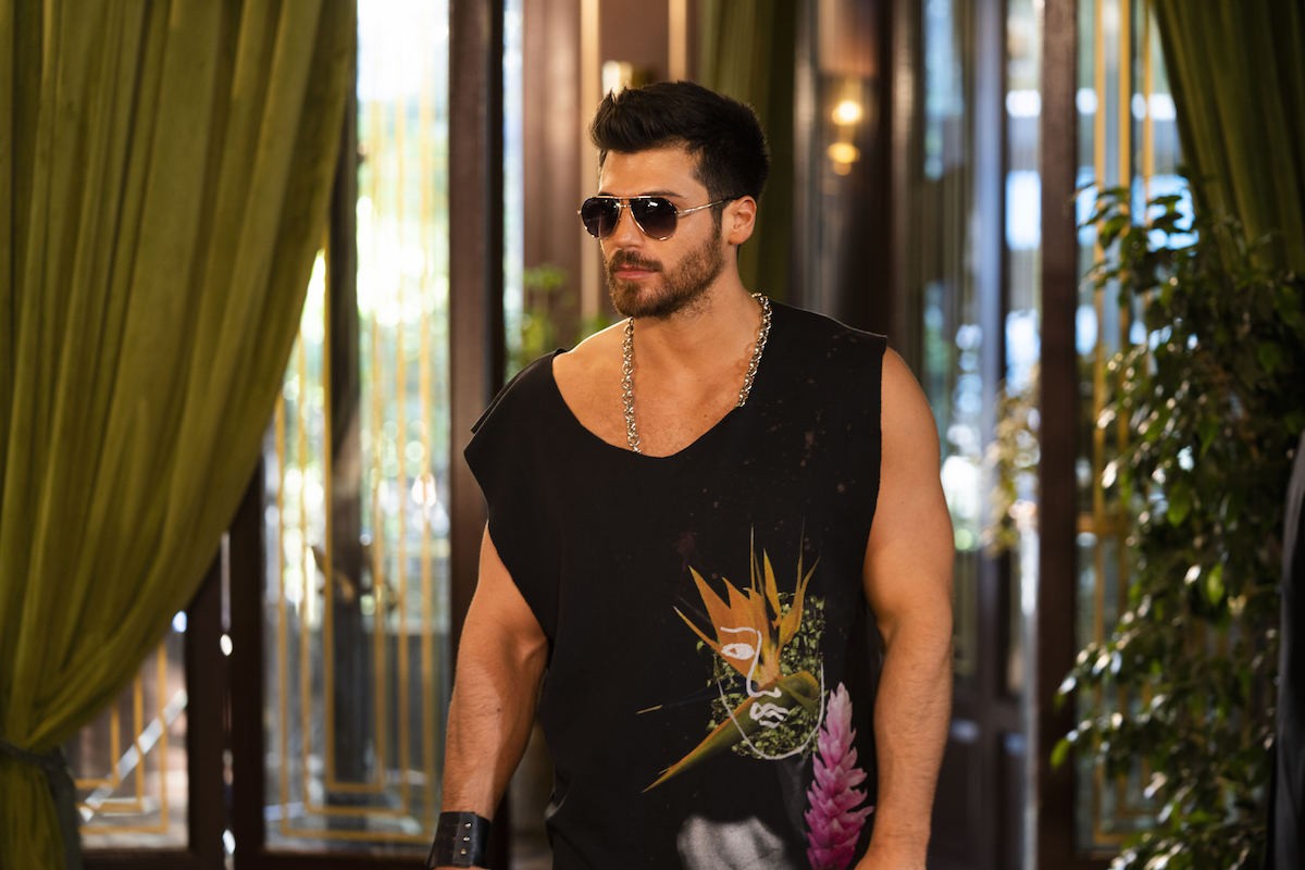 Le foto di Mr. Wrong – Lezioni d’amore, la nuova serie tv con Can Yaman e Özge Gürel su Canale 5