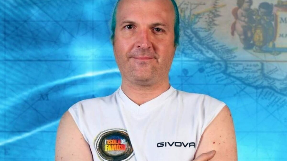 Isola dei famosi 2021: Ubaldo Lanzo lascia il programma e torna in Italia