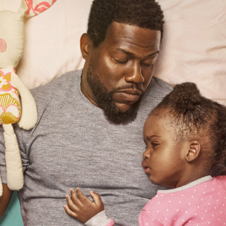 Un Padre trailer italiano del film Netflix con Kevin Hart (2)