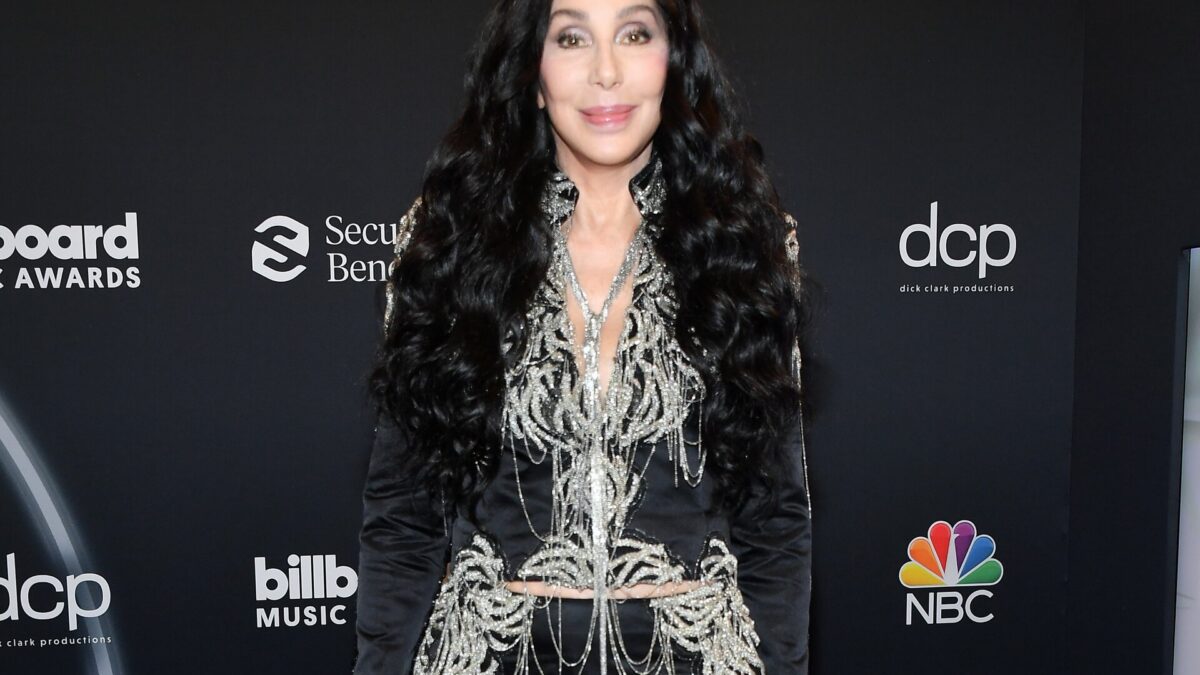 Universal sta sviluppando un biopic sulla cantante e attrice Cher