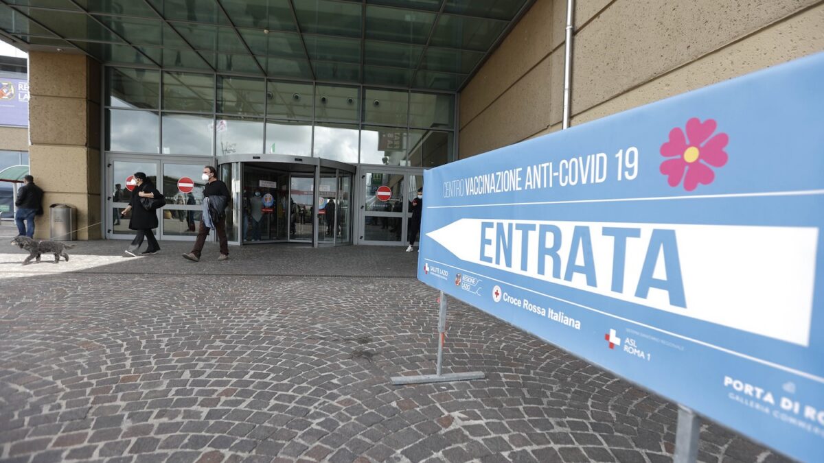 Vaccini e priorità: è giunto il momento dell’accesso volontario