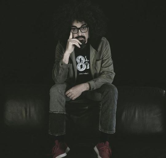 La scelta, Caparezza: testo e significato della canzone (video)