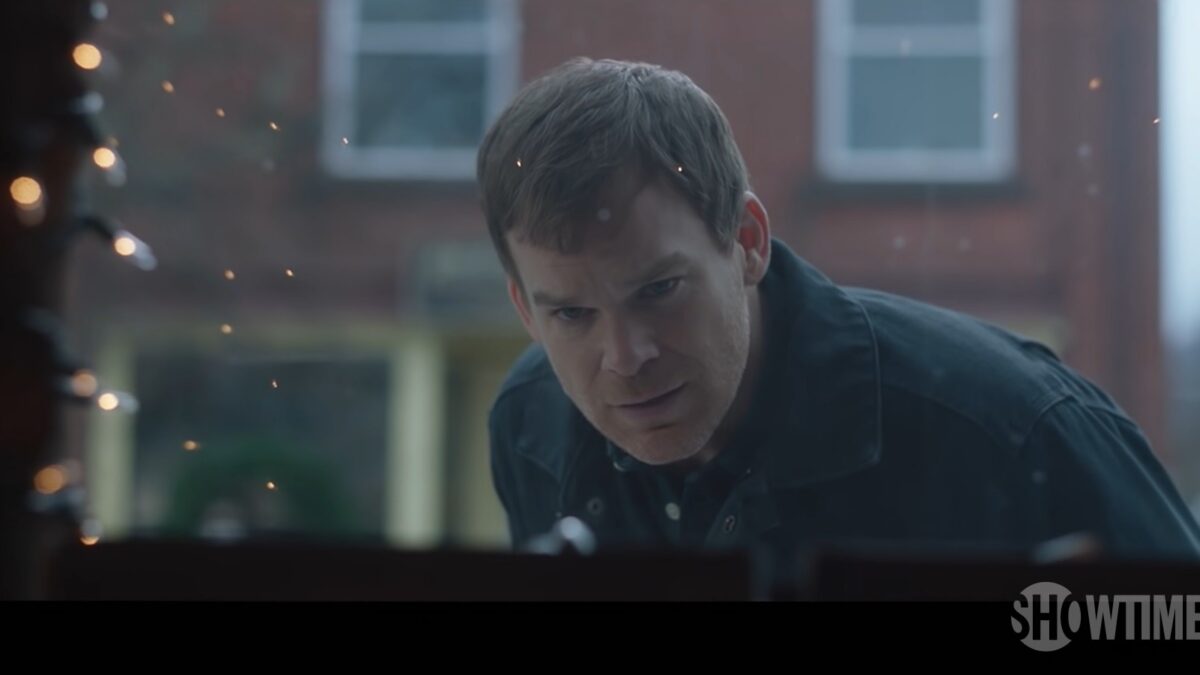 Dexter ha una nuova identità e un nuovo lavoro nella nona stagione in Italia confermata su Sky