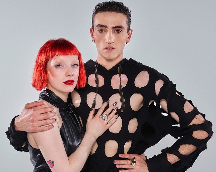 Falene, Michele Bravi feat. Sophie and The Giants: ascolta la canzone (audio e testo)