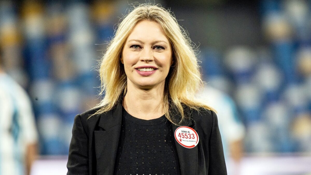 Anna Falchi conduttrice dei Fatti vostri