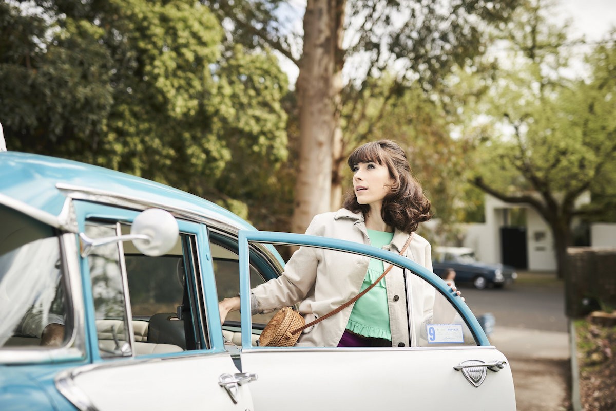 I casi della giovane Miss Fisher Raidue