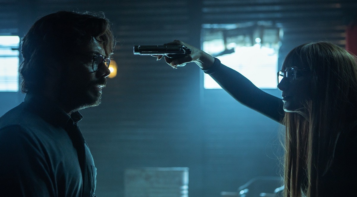 La Casa di Carta 5, le prime immagini della serie Netflix ci mostrano l’arrivo del caos nella banca