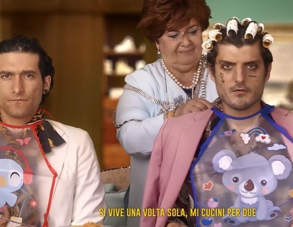 Pummarola, Le Coliche: guarda e ascolta la parodia cult di Mille di Fedez, Achille Lauro e Orietta Berti (video)