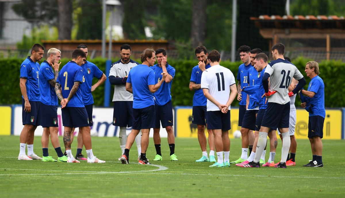 Sogno azzurro, da stasera su Rai1 la docu-serie sugli azzurri di Mancini alla vigilia degli Europei