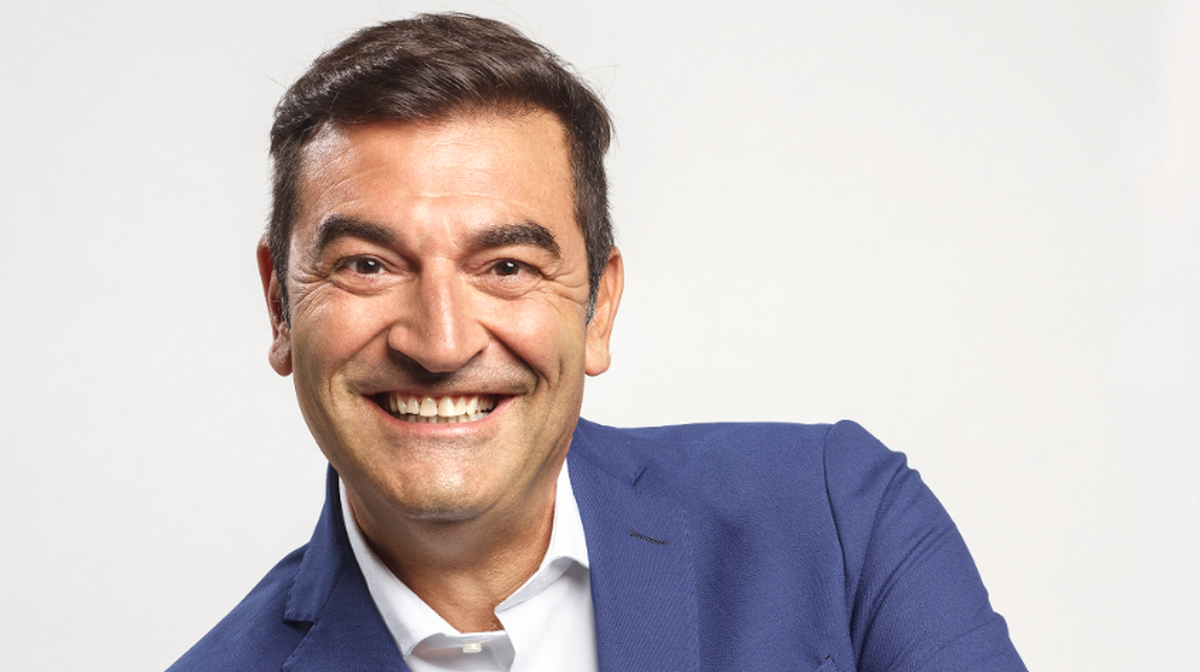 Max Giusti passa a Tv8, condurrà Guess My Age: è ufficiale