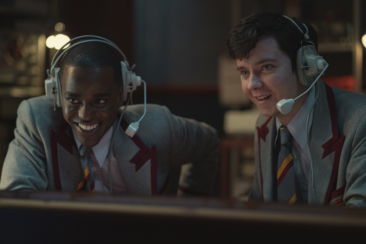 Sex Education la terza stagione a settembre su Netflix, rilasciate le prime immagini