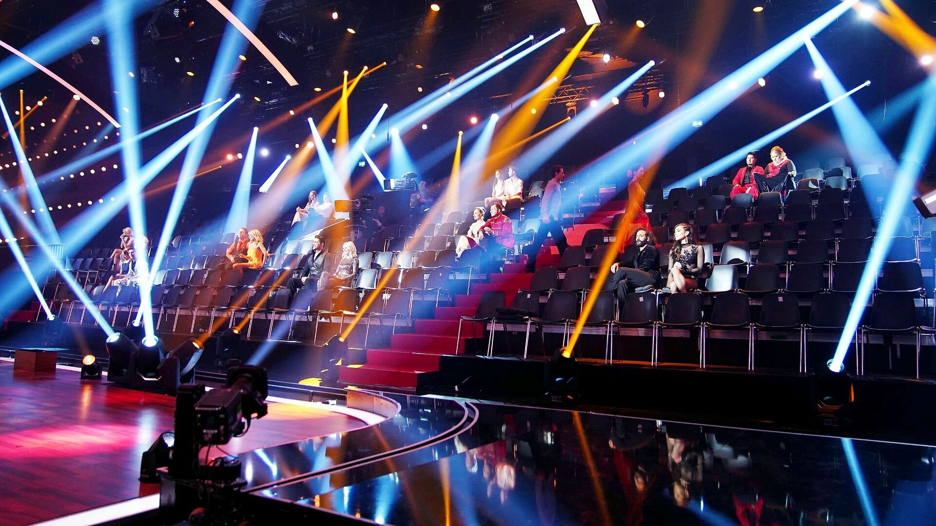 Star in the star in arrivo nell’autunno di Canale 5