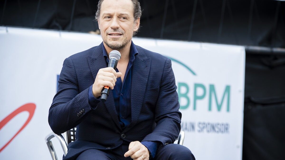 Vostro Onore, Stefano Accorsi protagonista della miniserie Rai remake di Your Honor: riprese in corso